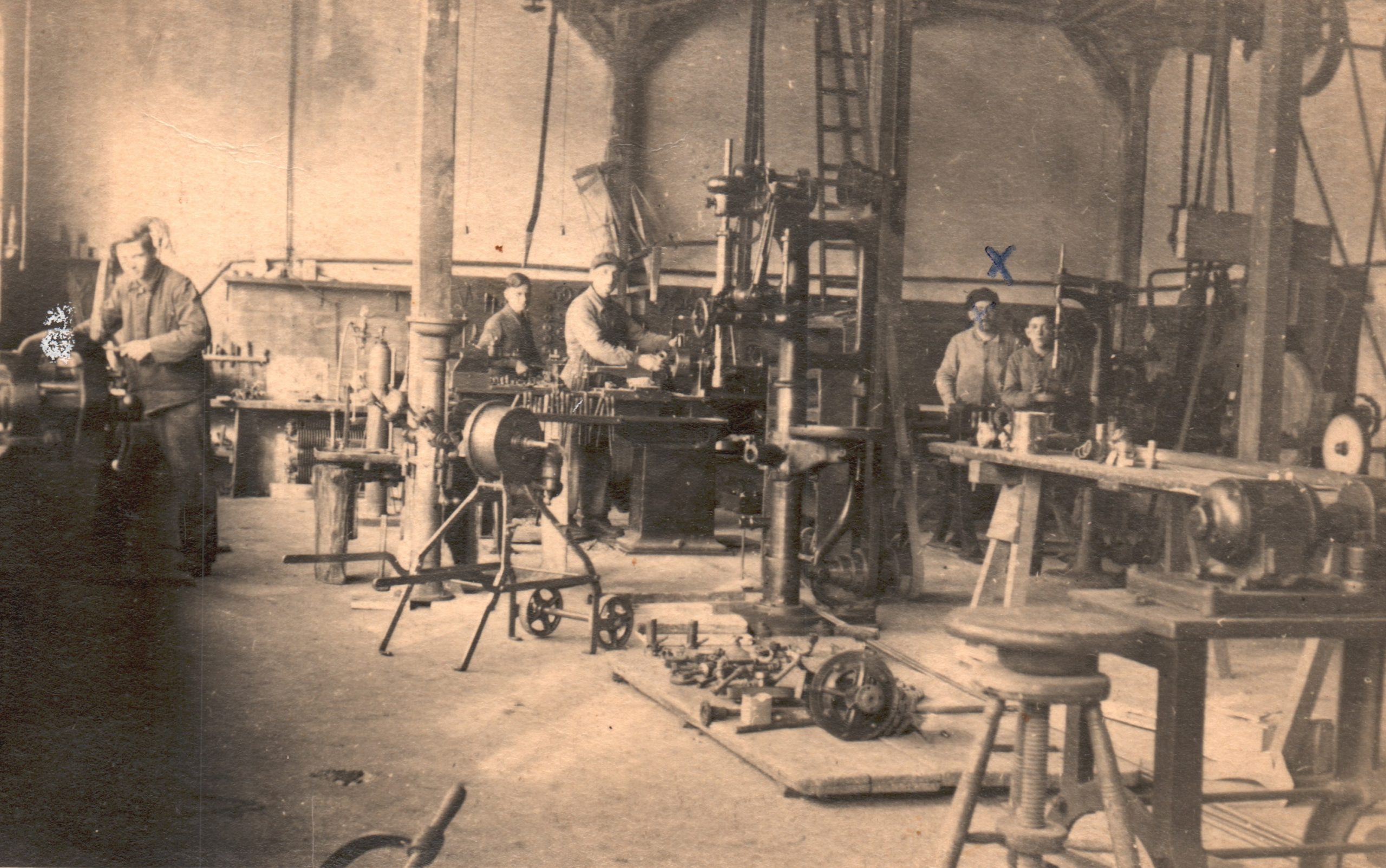 Historisches Material/Anzeige